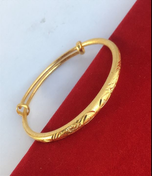 24K Gold Plated Adjustable Carved Bangle - Ruby's Jewelry
