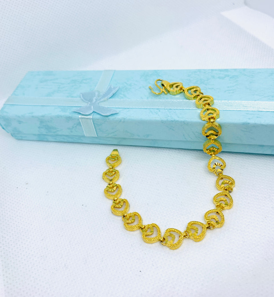 24K Gold Plated 8mm Heart-linked Bracelet - Ruby's Jewelry