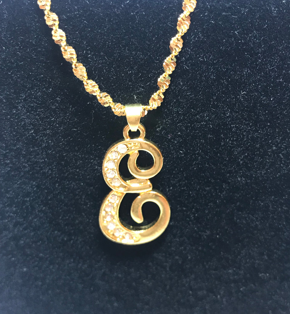18k gold plated letter with zircon E necklace - Ruby's Jewelry