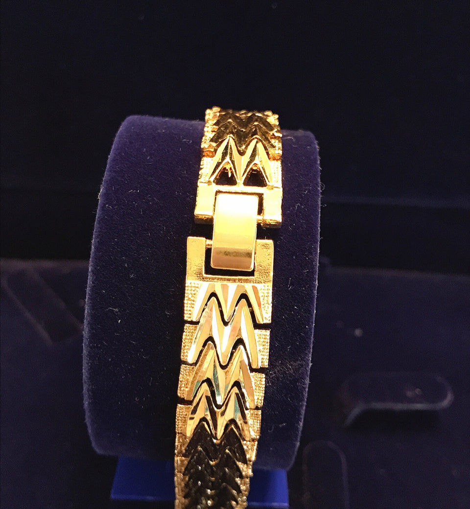 24K Gold Plated 12mm W-shaped Chain Bracelet - Ruby's Jewelry