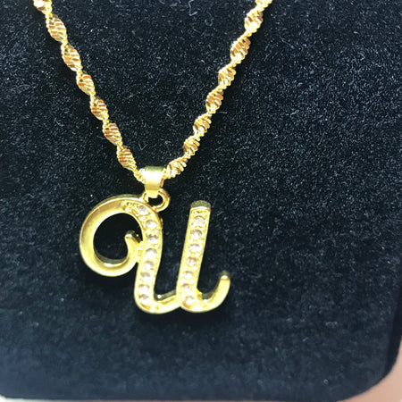 18k gold plated letter with zircon Letter U necklace - Ruby's Jewelry