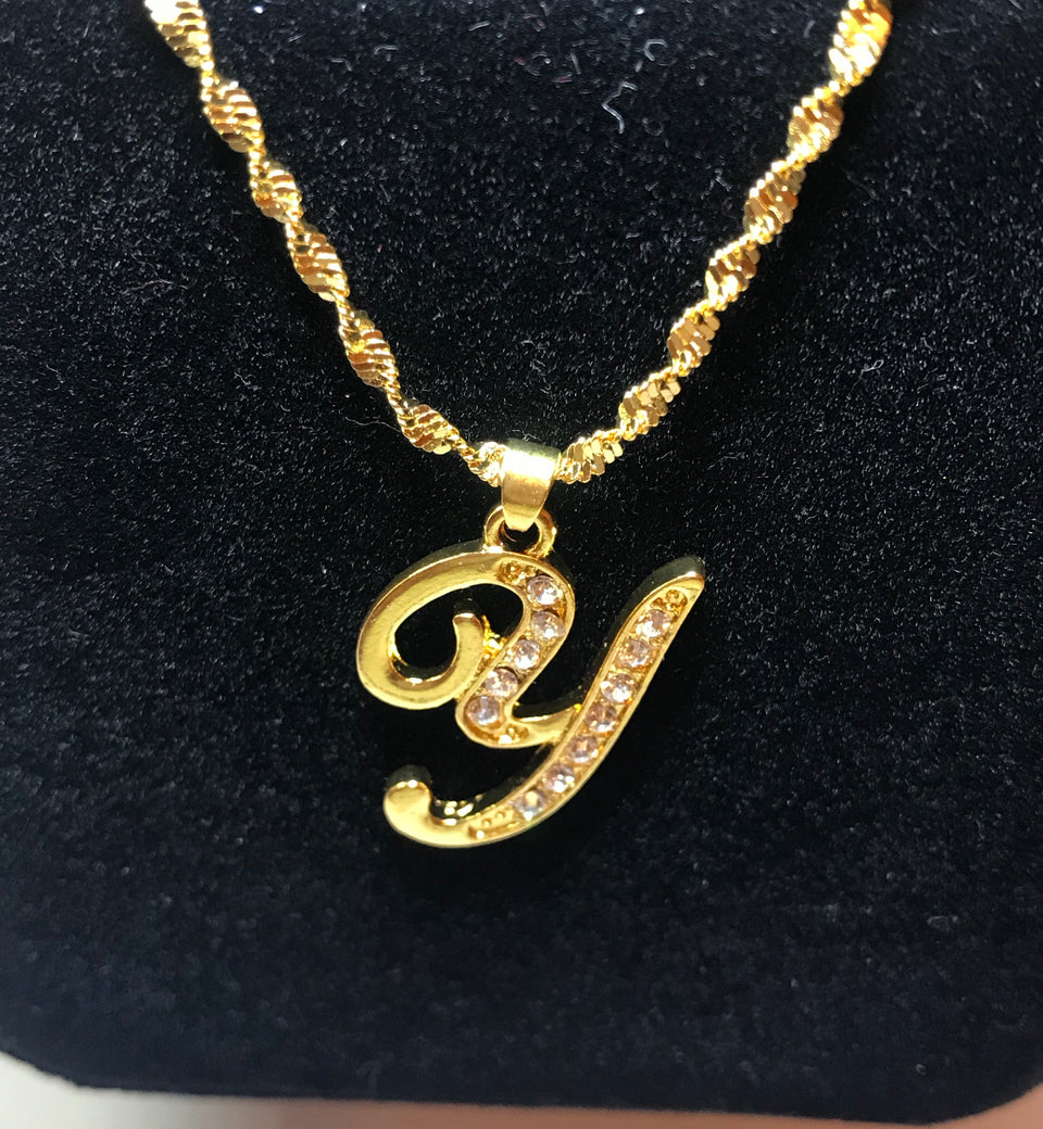 18k gold plated letter with zircon Letter Y necklace - Ruby's Jewelry