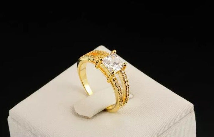 18K Gold Plated Ring with Zircon Diamond - Ruby's Jewelry