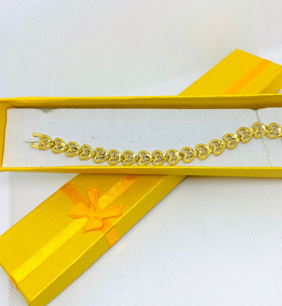24K Gold Plated 8mm Heart-linked Bracelet - Ruby's Jewelry