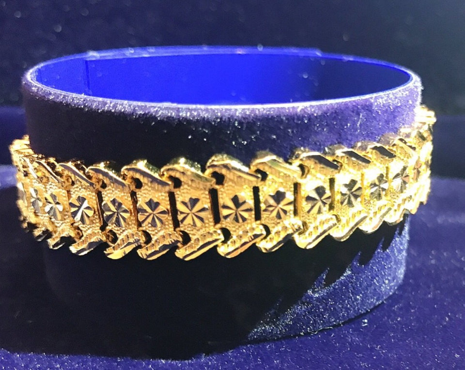 24K Gold Plated 12mm Wavy Chain Bracelet - Ruby's Jewelry