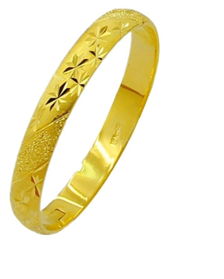 24K Gold Filled Star Pattern Bangle - Ruby's Jewelry